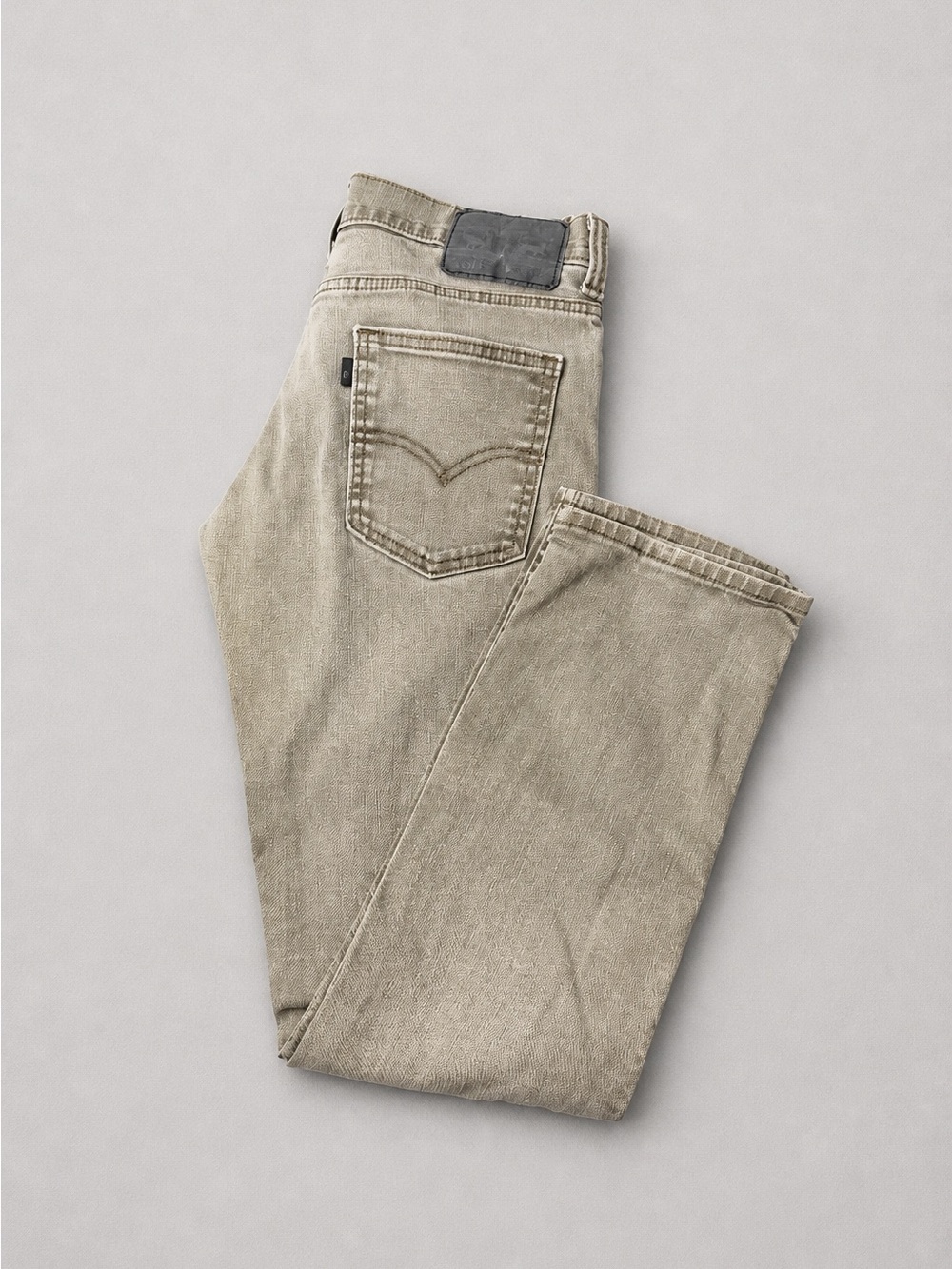Women’s Levi’s Slim Straight Jeans in Light Khaki